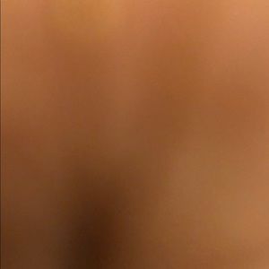 Meet your Posher, Aziza